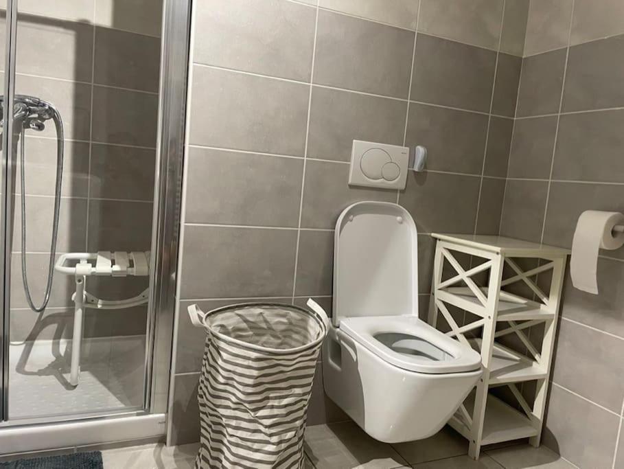 Apartament Jolie Vue Au Calme Évian-les-Bains Zewnętrze zdjęcie